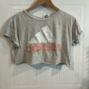 Adidas| t-shirt size s